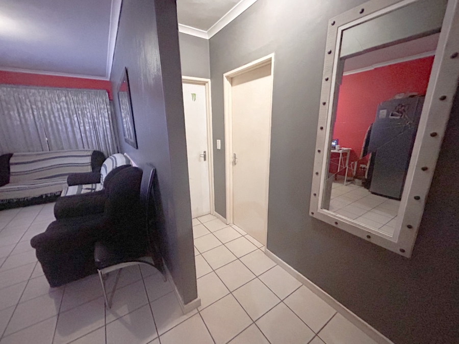2 Bedroom Property for Sale in Erica Township Western Cape